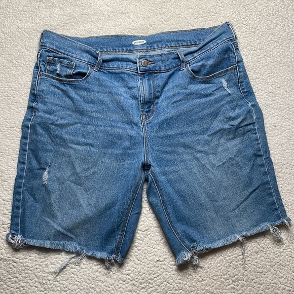 Old Navy Denim Jeans Stretch raw hem Size 14  Distressed - Picture 2 of 6